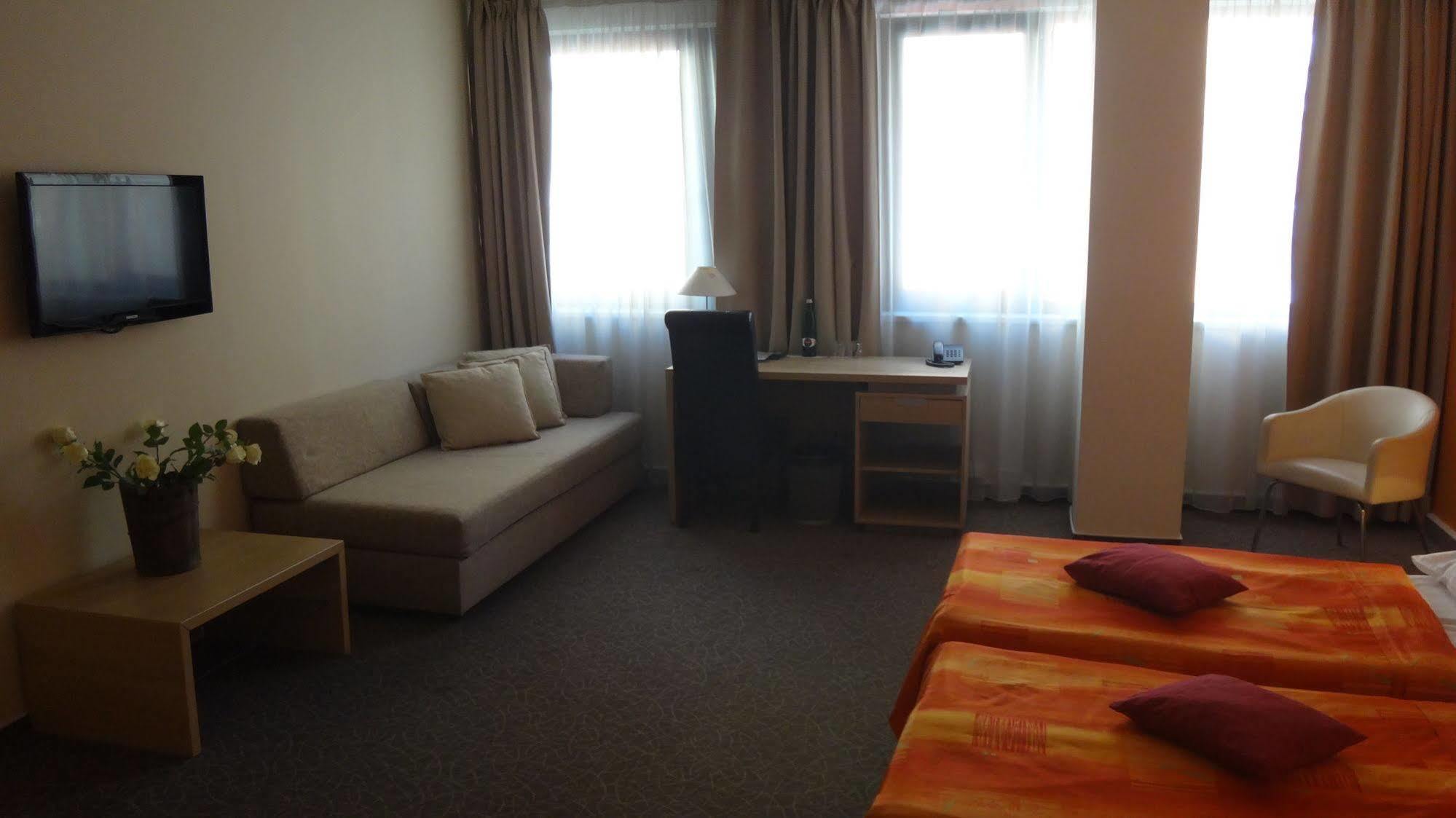 Ehrlich Hotell 4*