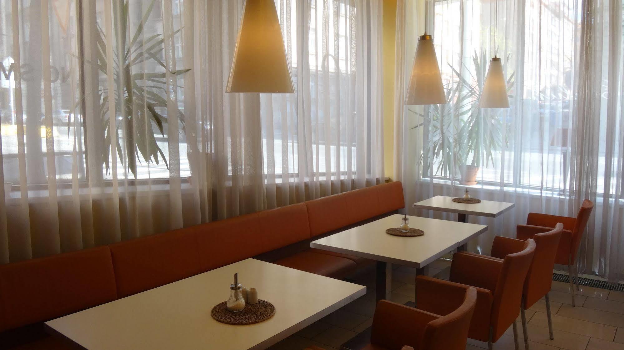 Hotell Ehrlich Prag
